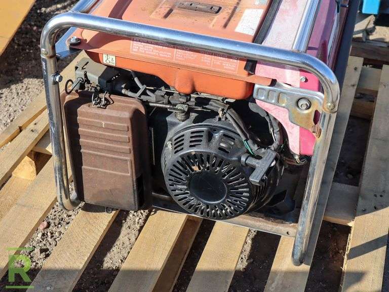 Honda EM5000S Generator, Gas (Fuel Leak) Roller Auctions
