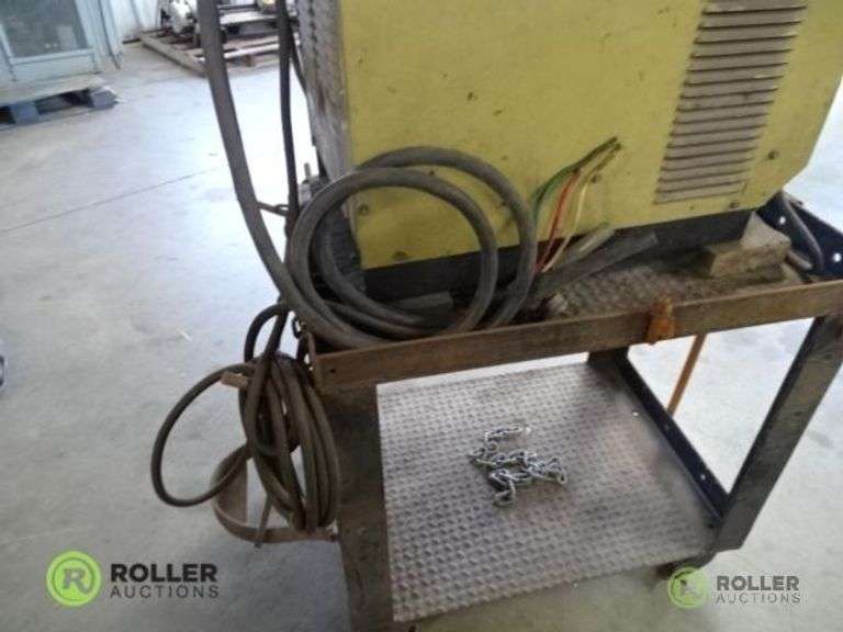 Hobart Fabricator Welder With Hobart 2400 Wire Feed and Tweco Weld