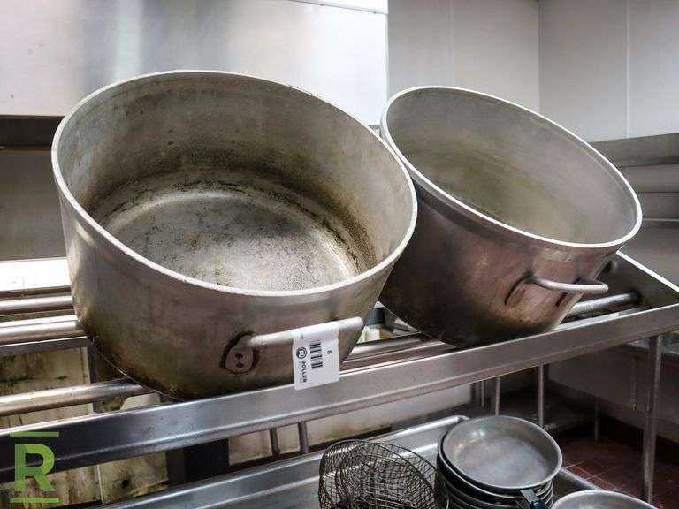 (2) Stock Pots - Roller Auctions