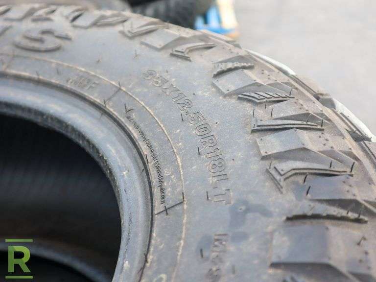 (4) 2018 Maxxis Razr MT 35x12-50R18 Tires - Roller Auctions