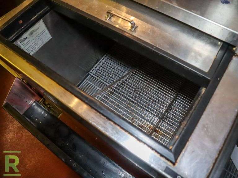 Glastender MF485F1 Bottle Chiller On Casters (Not Cooling) - Roller Auctions