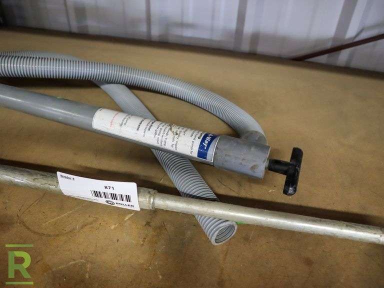 (2) Hand Pumps - Roller Auctions