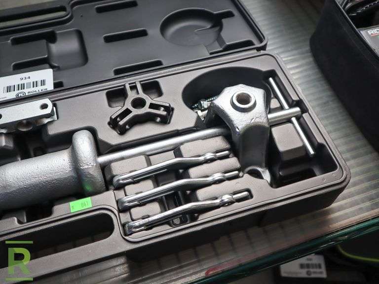 Slide Hammer Puller Set - Roller Auctions