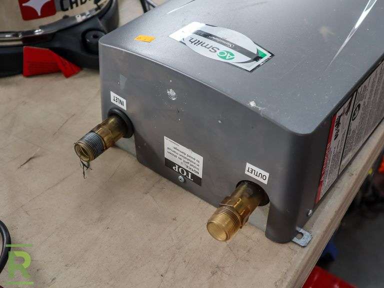 A.O. Smith R2VR140E100 Electric Tankless Water Heater, 240V, Single