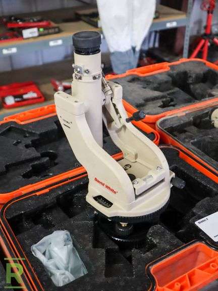 (2) David White LT8-300LTV Surveying Stations - Roller Auctions