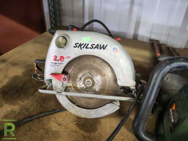 (2) Electric Hedge Trimmers and Skilsaw Circular Saw - Roller Auctions