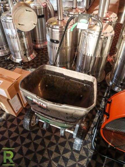 Scotts Elite Spreader - Roller Auctions