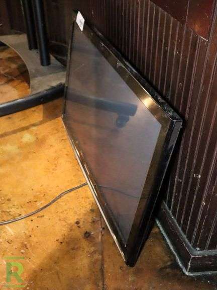 Panasonic TC-P42X1 TV 42" - Roller Auctions