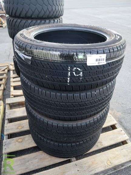 (4) 2020 Kumho Crugen 235/55R19 Tires - Roller Auctions