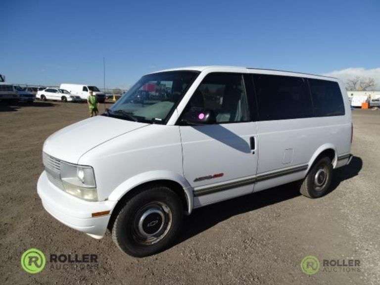 1999 CHEVROLET ASTRO AWD PASSENGER VAN, 4.3L, Automatic Mileage144097 EmissionsPASSED VIN