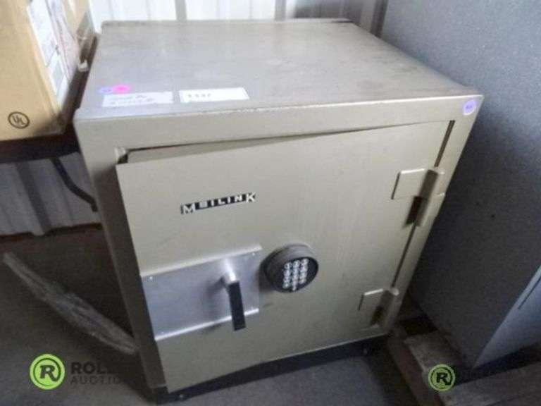 Meilink 26in x 22in x 31in Digital Safe With Combination Roller Auctions