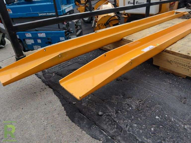 72" Fork Extensions - Roller Auctions