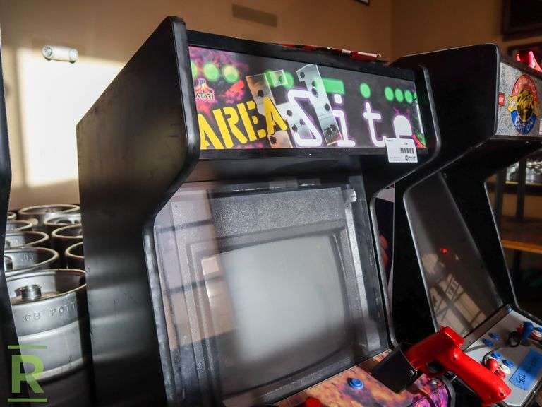 Atari Area 51 Arcade Game - Roller Auctions