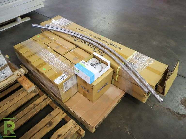 Pallet of Ne Sage Chrome Towel Rings and Better Home Products Crescent Shower Rods - Roller Auctions
