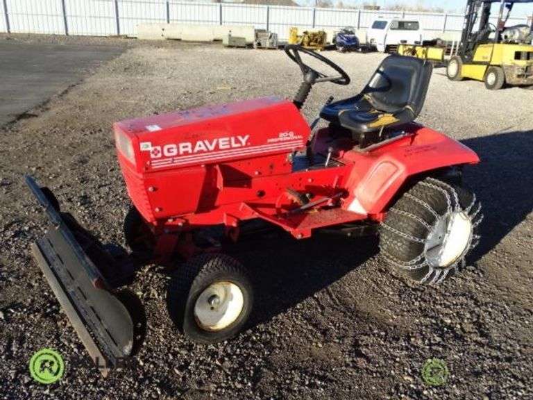 GRAVELY 20G PROFESSIONAL, Tractor, Kohler Magnum 20 Gas Engine, 4' Snow Plow Roller Auctions