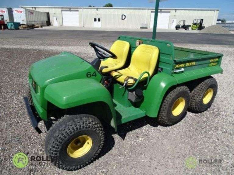 John Deere Gator, 6x4, Gas Engine, Manual Dump Bed, Hour Meter Reads