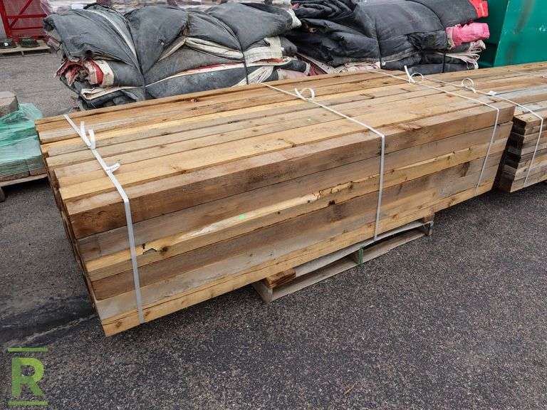 Pallet Of Wood Posts - Roller Auctions