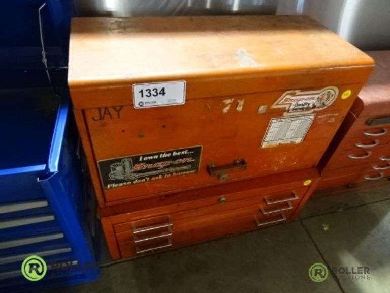 Snap On 26in 9 Drawer Top Tool Box And 3 Drawer Middle Box Roller Snap On 26in 9 Drawer Top Tool Box And 3 Drawer Middle Box Roller