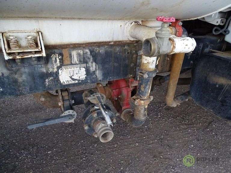 2000 FREIGHTLINER FL80 T/A Water Truck, Cummins 24Valve, 5.9L