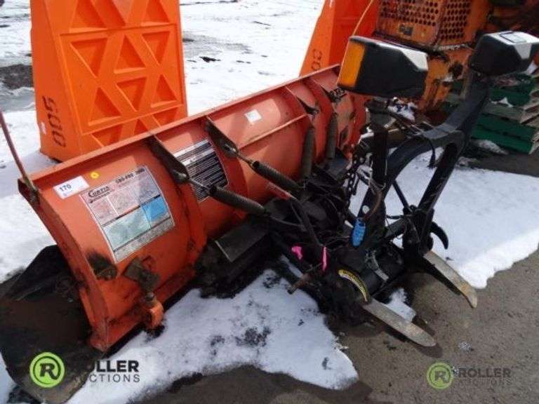 Curtis Sno-Pro 3000 Hitch-N-Run 90in Hydraulic Snow Plow With Wings