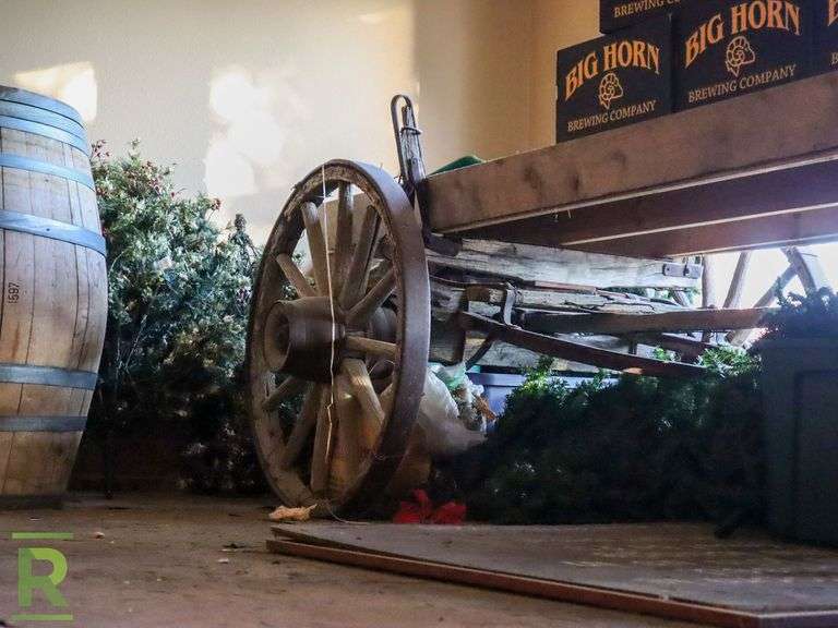 Wood Wagon - Roller Auctions