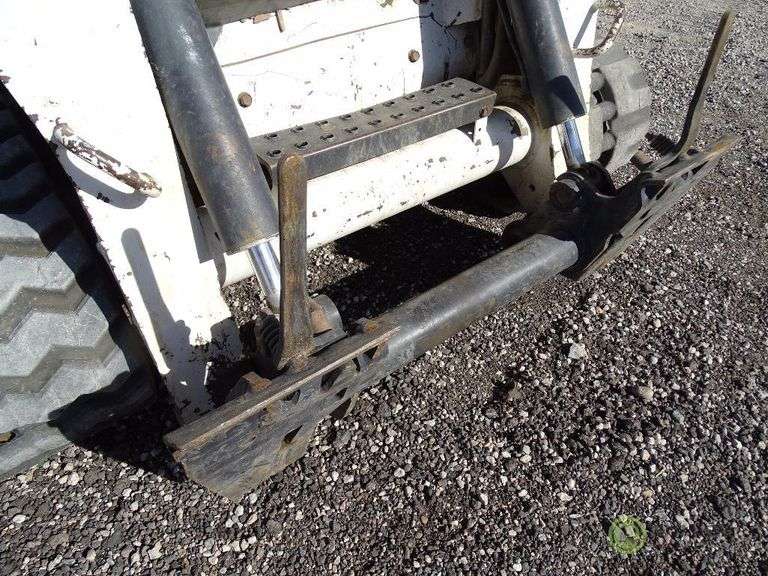 2005 BOBCAT T300 Crawler Skid Steer Loader, Auxiliary Hydraulics, 18 In