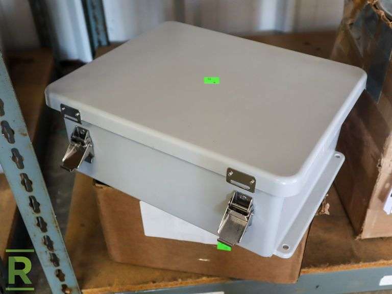 Hubbell-Wiegman Enclosure - Roller Auctions