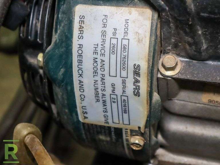 Craftsman Pressure Washer, Gas, 2600PSI - Roller Auctions