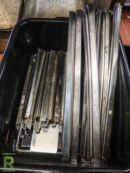 Metal Dividers - Roller Auctions