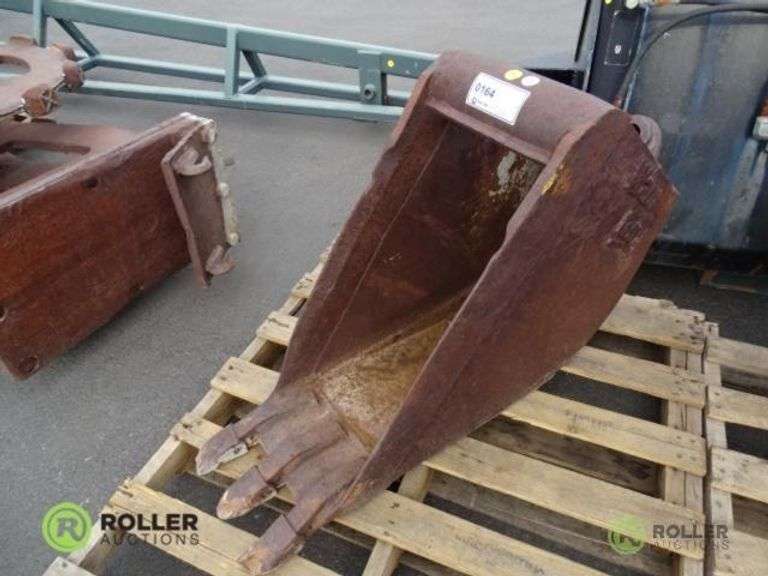 Wain Roy 12in Backhoe Bucket Roller Auctions