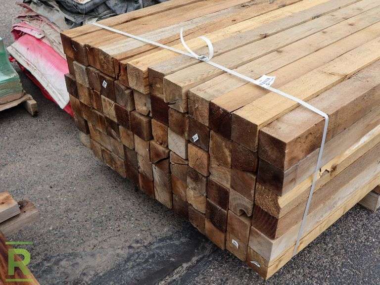 Pallet Of Wood Posts - Roller Auctions