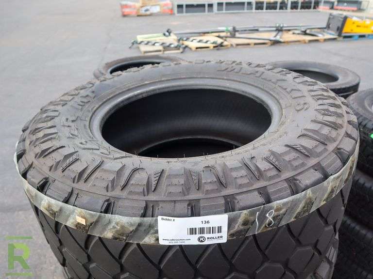 (4) 2018 Maxxis Razr MT 35x12-50R18 Tires - Roller Auctions