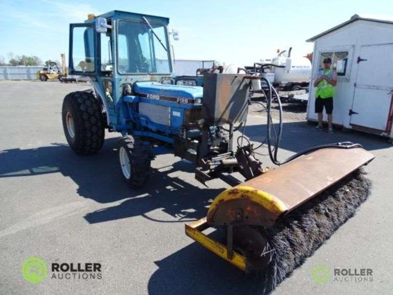Ford 2120 4WD Tractor, Enclosed Cab, Model 7109, Loader Assembly, 6ft