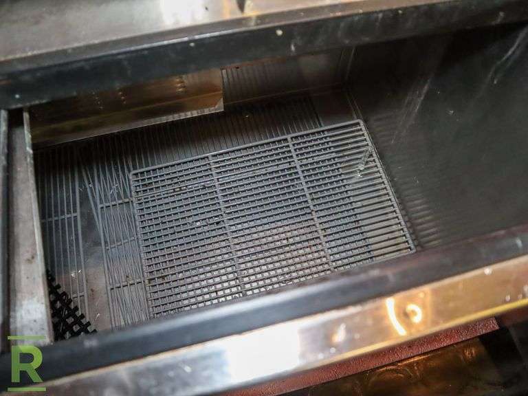 Glastender MF485F1 Bottle Chiller On Casters (Not Cooling) - Roller Auctions