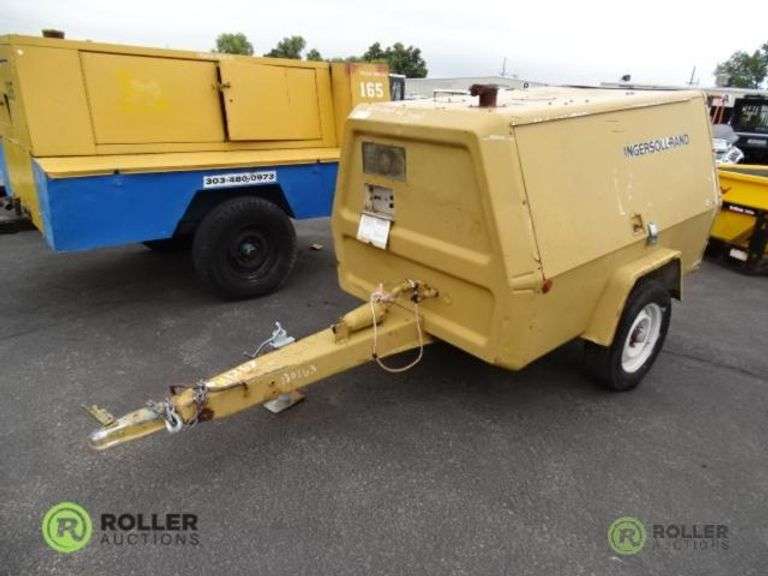 Ingersoll Rand Tow Behind Air Compressor (Needs Jump Start) Not a