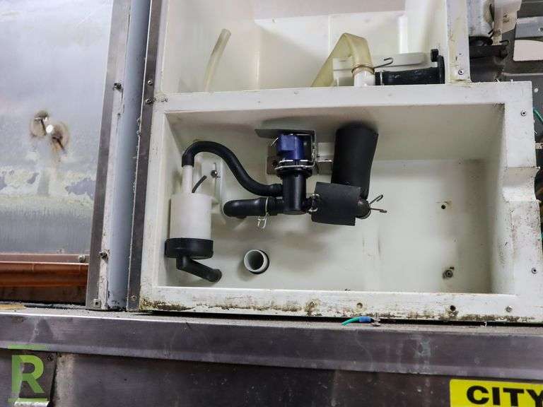 Hoshizaki Ice Maker, Cut Lines with Ice-O-Matic Bin, Inoperable - Roller Auctions