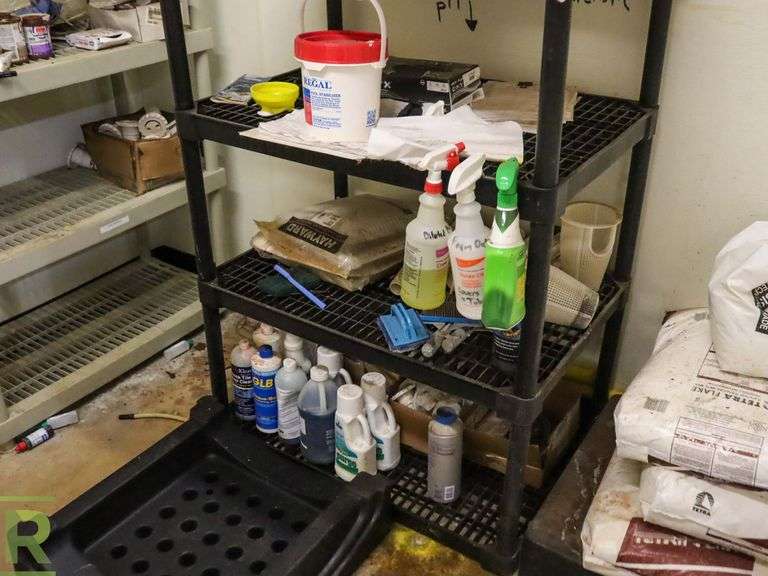 Room Of Pool Chemicals - Roller Auctions