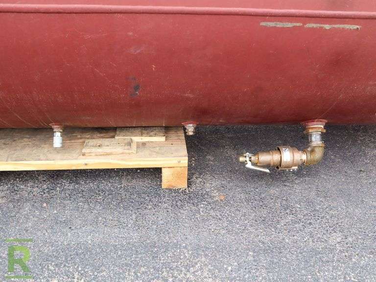 1000 Gallon Recovery Tank - Roller Auctions