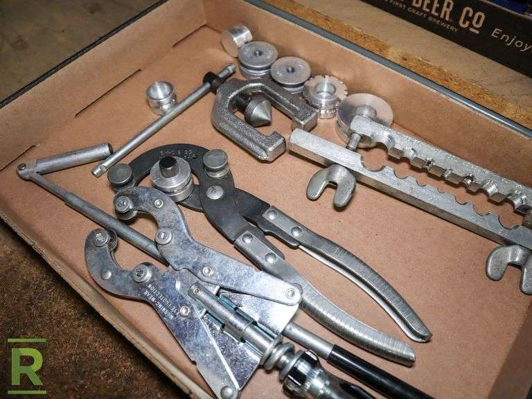 Tray of Pipe Tools - Roller Auctions