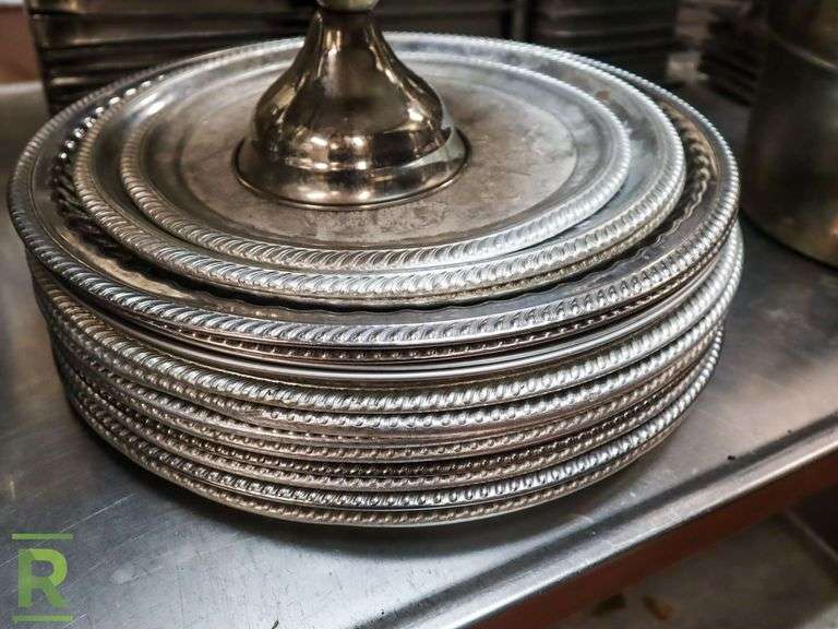 Metal Trays And Cake Stand - Roller Auctions