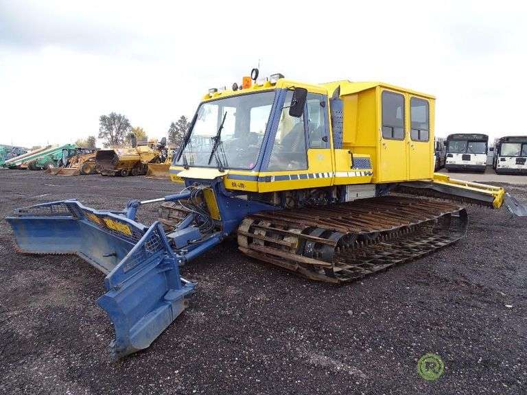 BOMBARDIER BR400 SNOWCAT, 8.3L Cummins Diesel, 6Passenger Cabin Rear