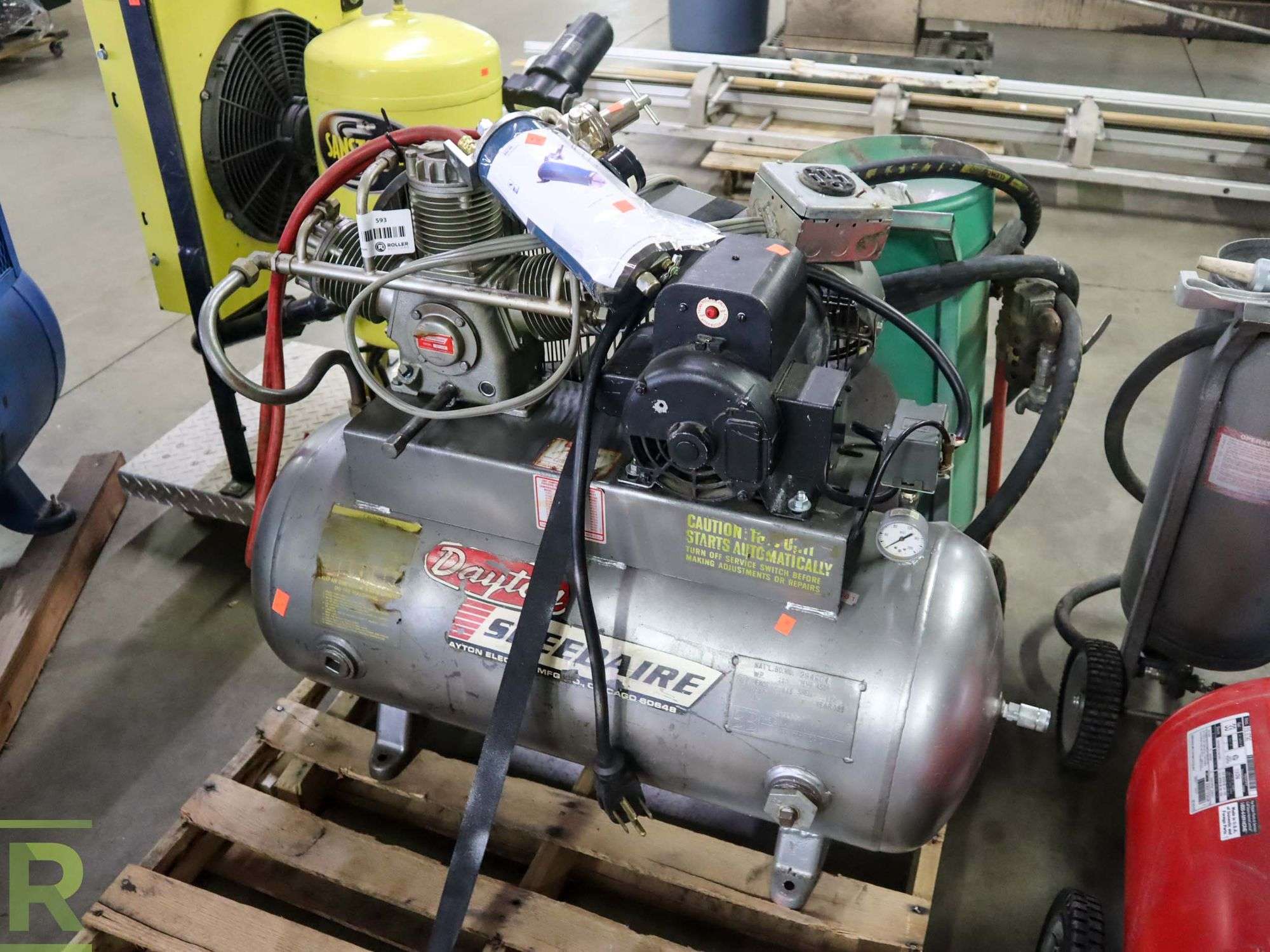 Dayton Speedaire 3Z170B Horizontal Air Compressor, 3-Head, 60-Gallon,  1.5Hp, Electric - Roller Auctions