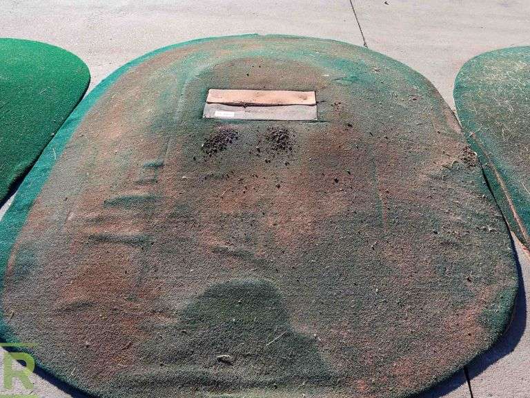 (2) Fiberglass Pitching Mounds Roller Auctions