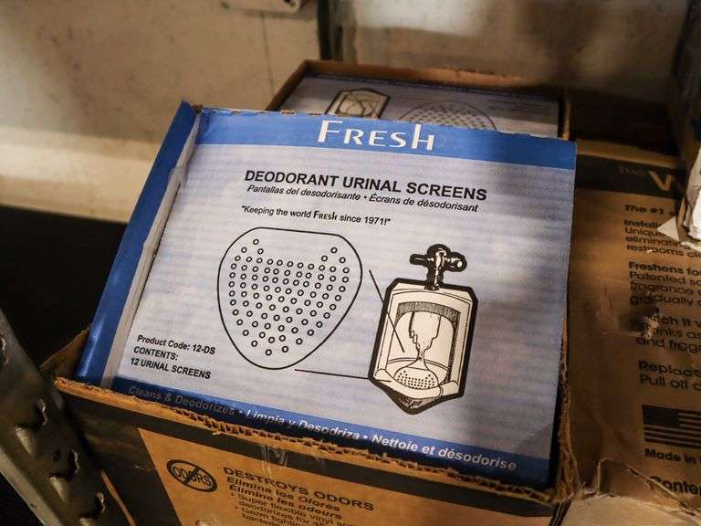 Toilet Seat Covers And Urinal Screens - Roller Auctions