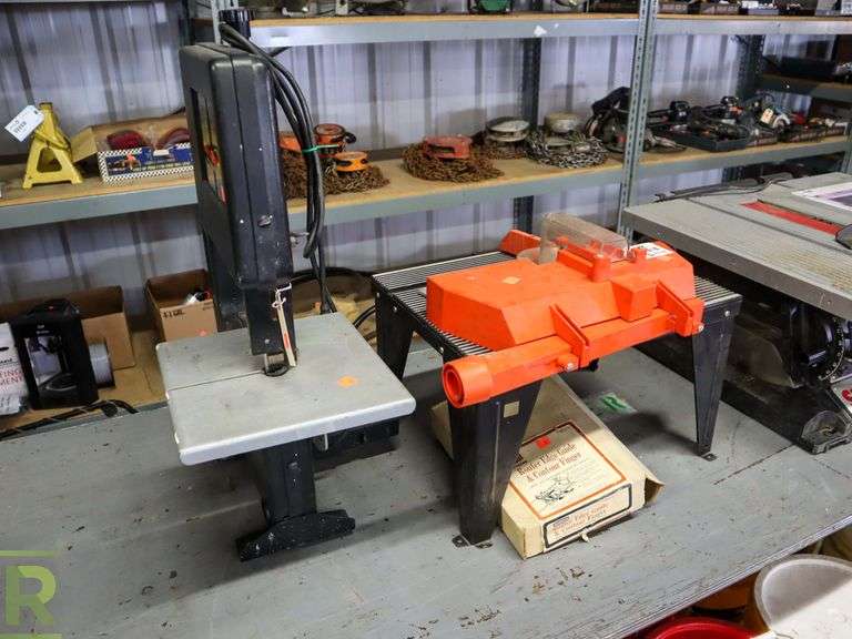 Black & Decker 71/2 Band Saw With Stand Roller Auctions