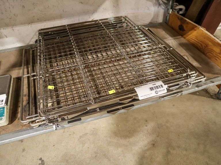 (4) Metal Oven Racks - Roller Auctions