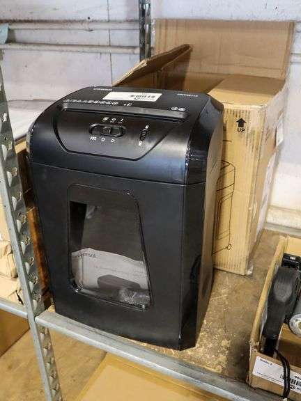 Universal UNV48114 Paper Shredder - Roller Auctions