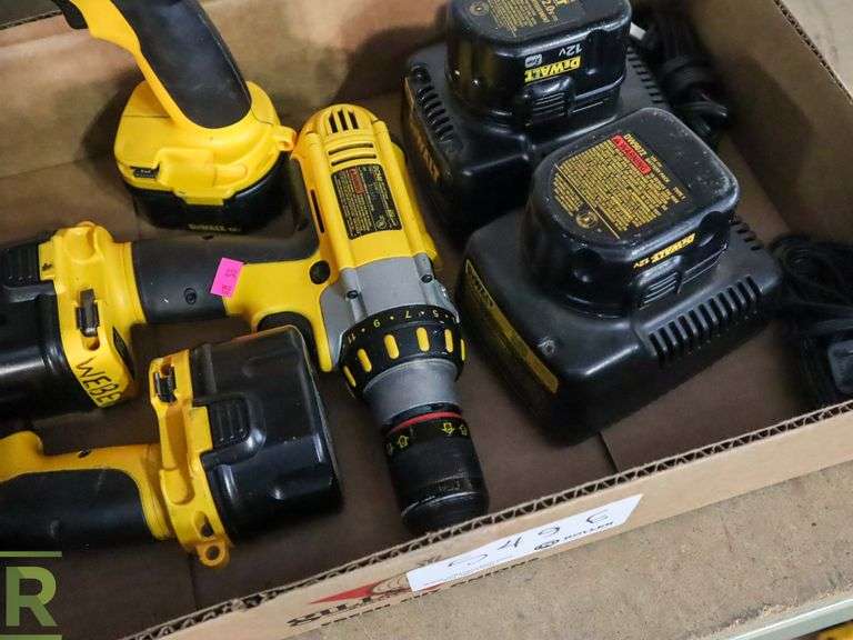 (2) DeWalt DC980 and DC940 Cordless Drills, (2) Batteries and (2