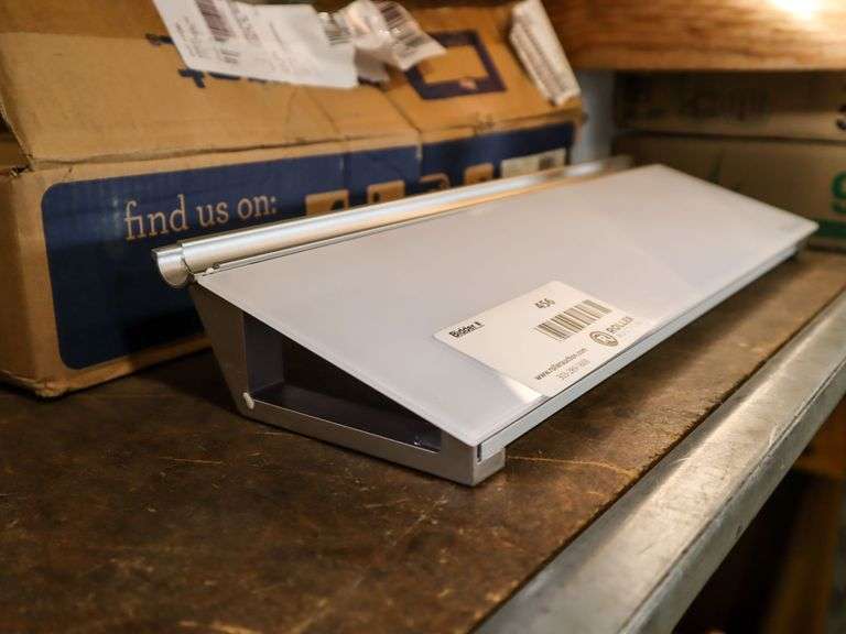 Quartet GDP186 Glass Desktop Pad - Roller Auctions