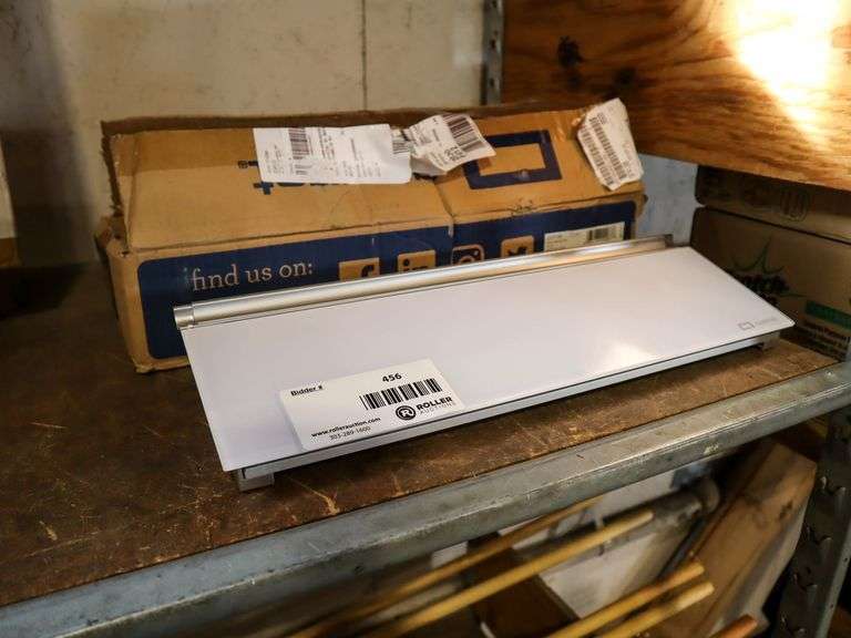 Quartet GDP186 Glass Desktop Pad - Roller Auctions